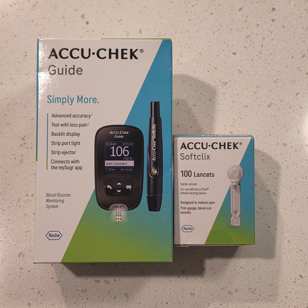 Accu-Chek Guide Glucose Meter Kit and Softclix Lancets 100 Count Bundle